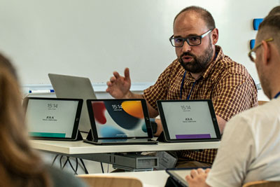 aplikace Třída pro Apple zařízení na kontrolu všech dětí během vyučování pro učitele