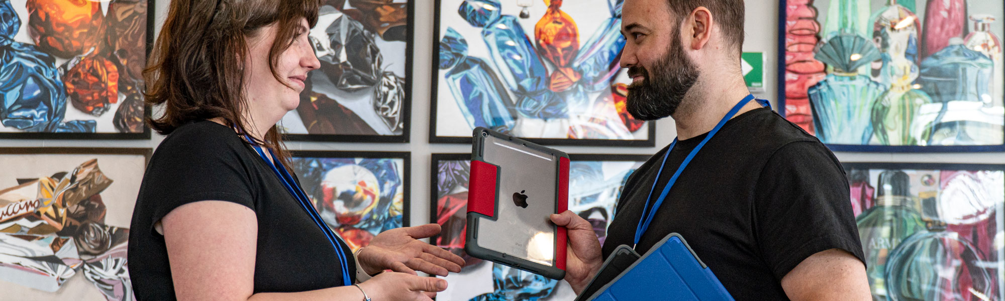 Půjčení Apple produktů tablet iPad a MacBook Air s procesorem M1 do školy zdarma